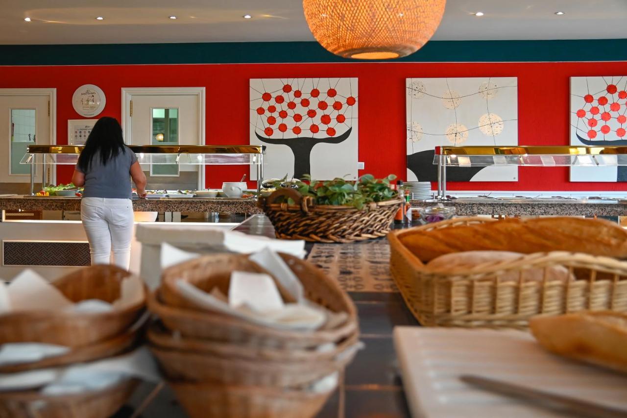Hotel Pinos Playa Santanyi Ngoại thất bức ảnh