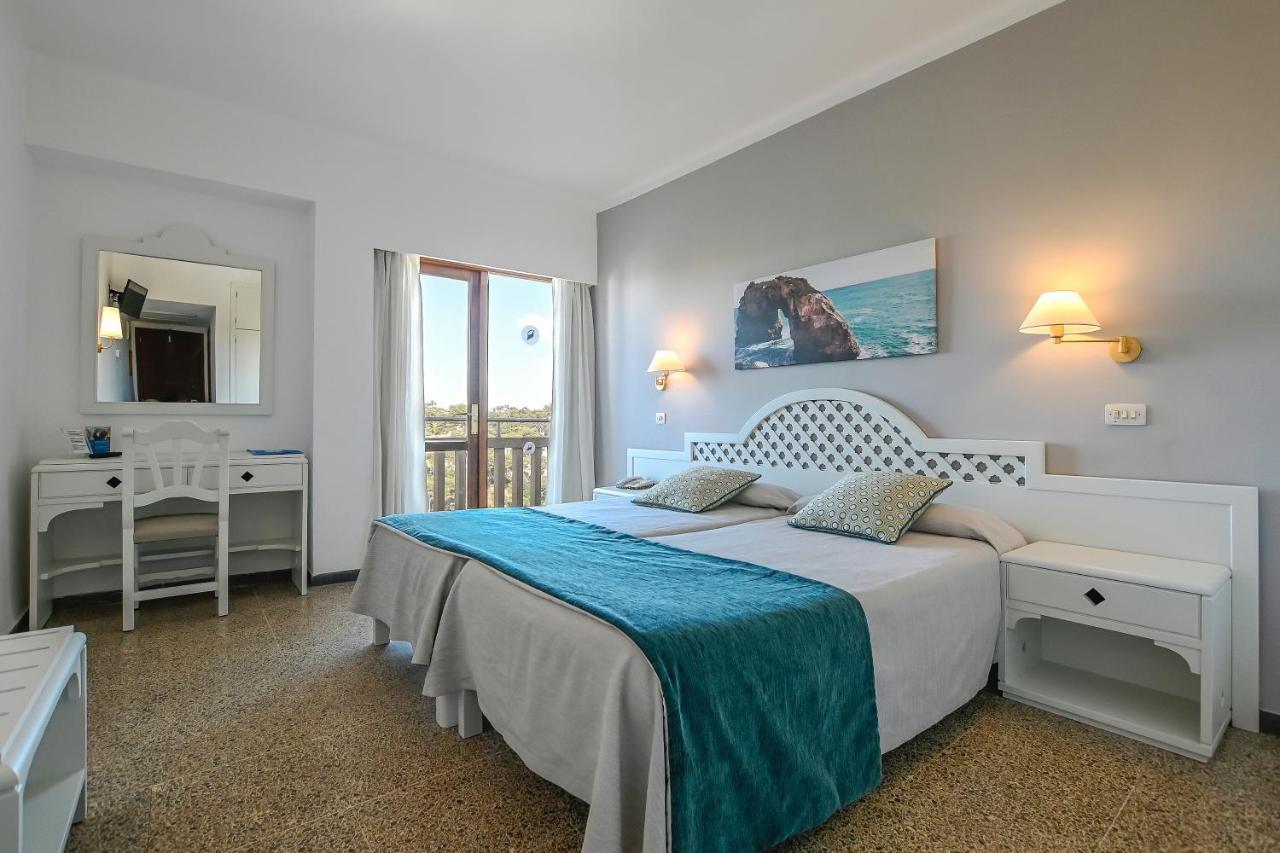 Hotel Pinos Playa Santanyi Ngoại thất bức ảnh