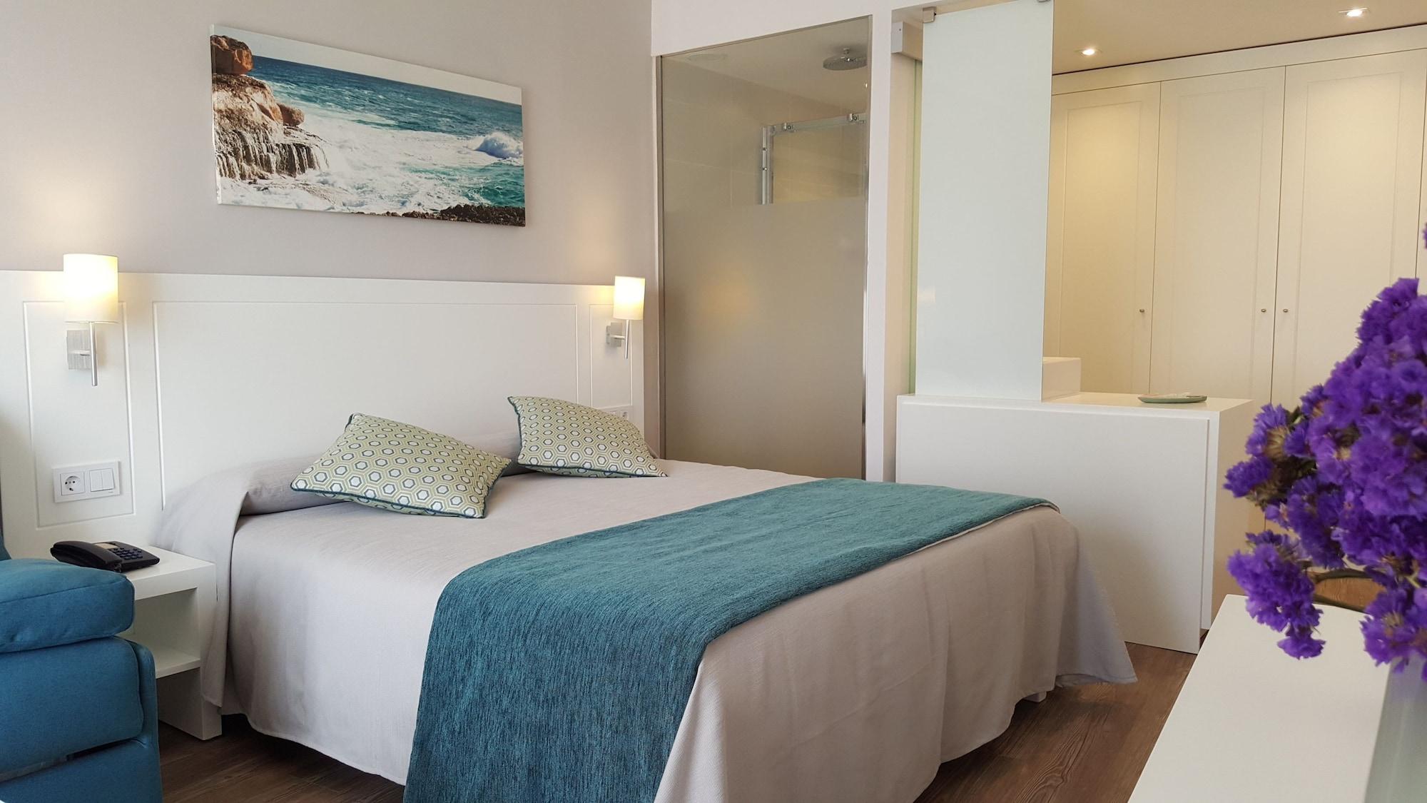 Hotel Pinos Playa Santanyi Ngoại thất bức ảnh