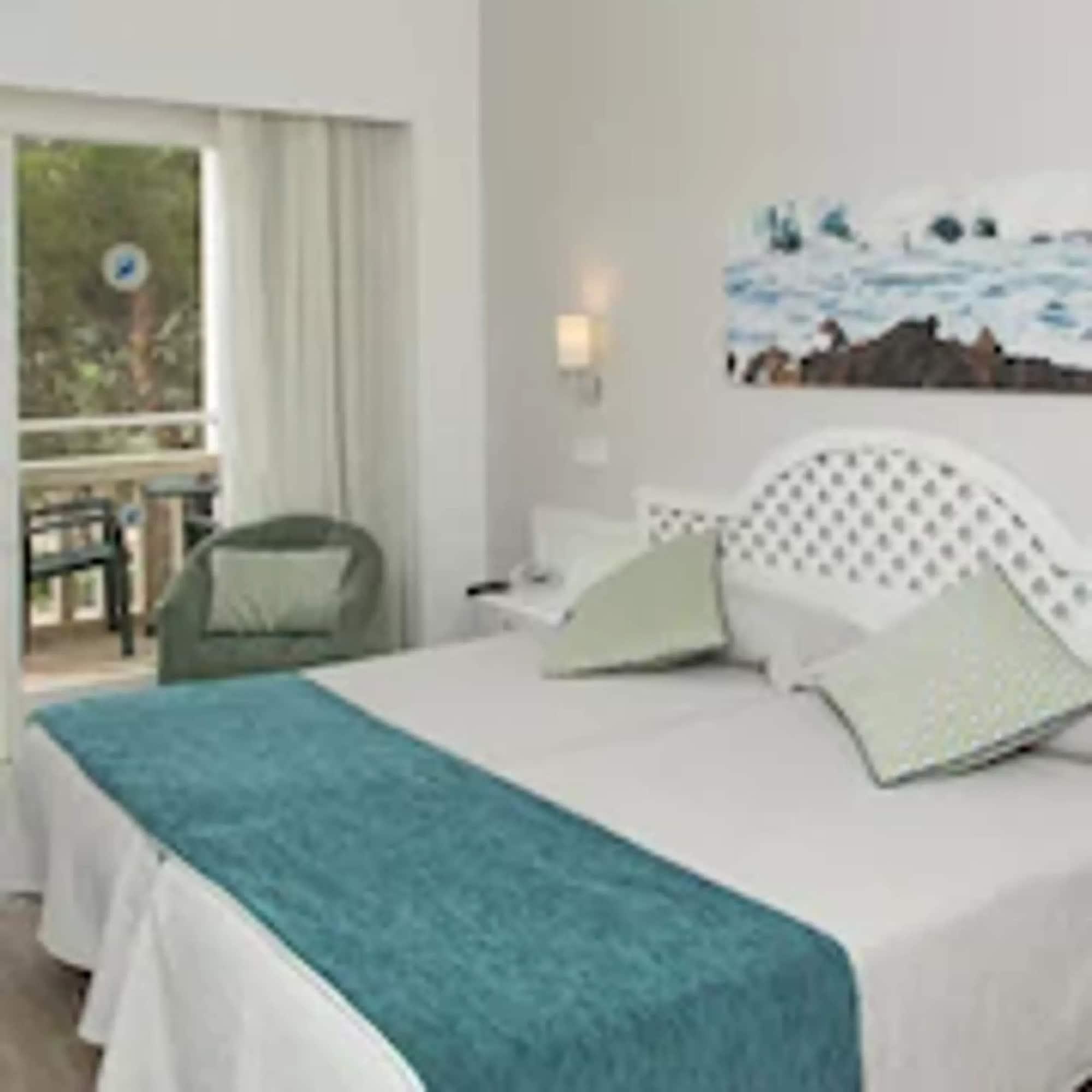Hotel Pinos Playa Santanyi Ngoại thất bức ảnh