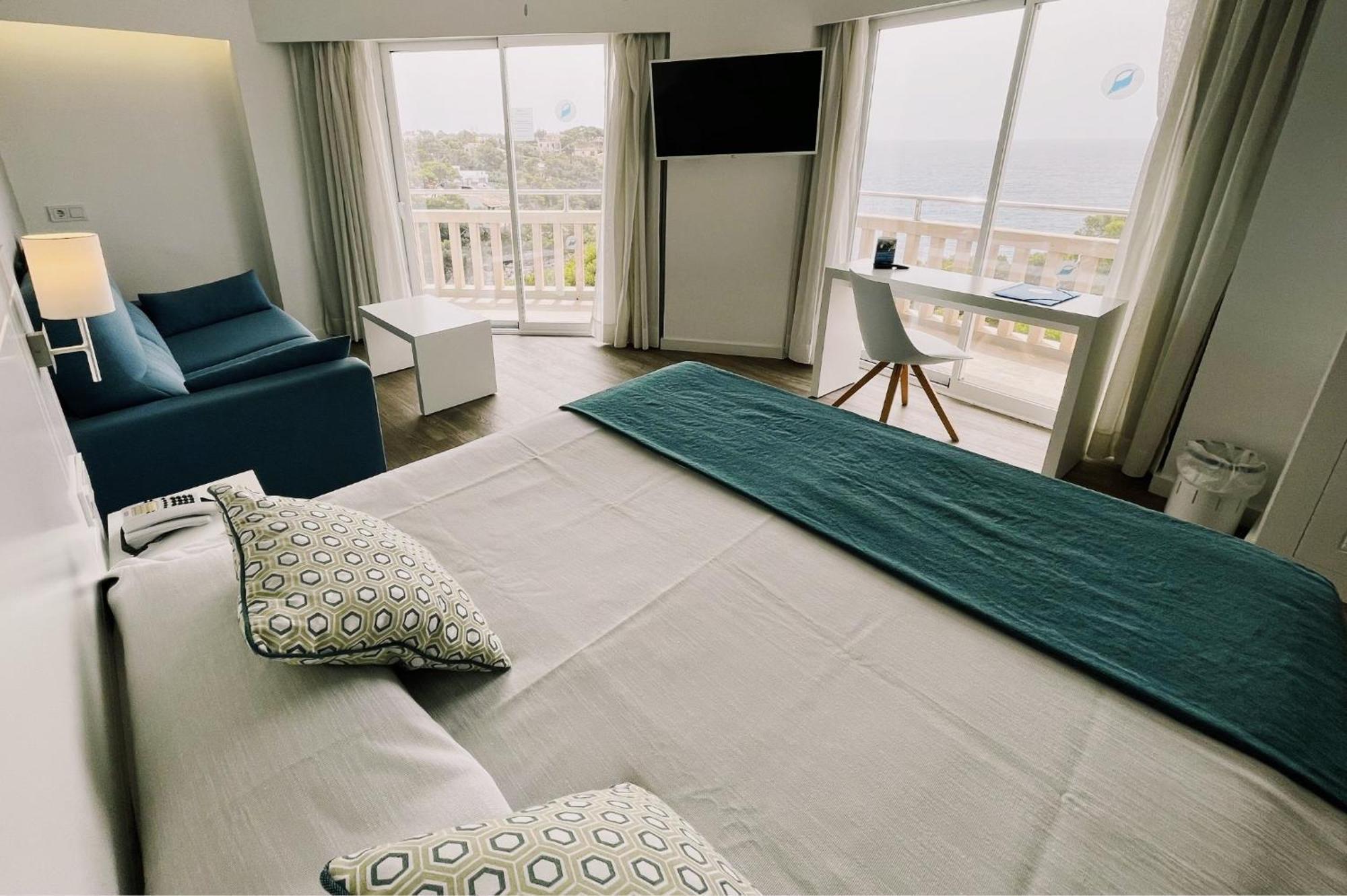 Hotel Pinos Playa Santanyi Ngoại thất bức ảnh